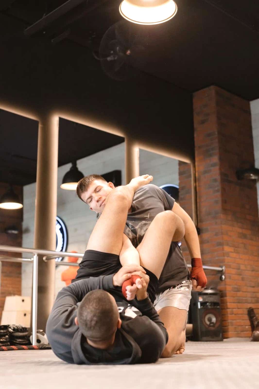mma salonlari